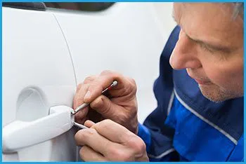 Lock Locksmith Services Tampa, FL 813-703-8701 - 20-car-locksmith
