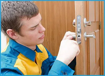 Lock Locksmith Services Tampa, FL 813-703-8701 - 5-lock-opening